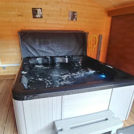 Enchanteur A Avec Vue Panoramique Et Jacuzzi