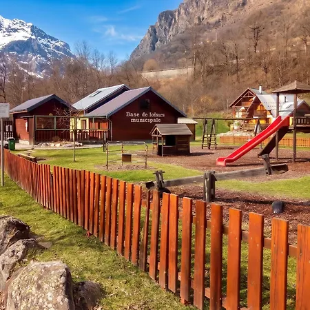 Enchanteur à Avec Vue Panoramique Et Jacuzzi Chalet Vénosc